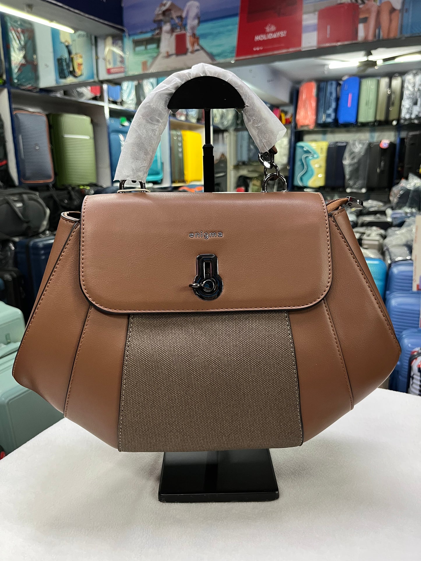 Enigma Handbag 302