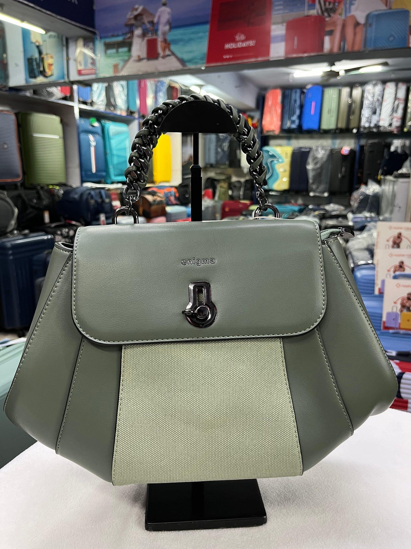 Enigma Handbag 302