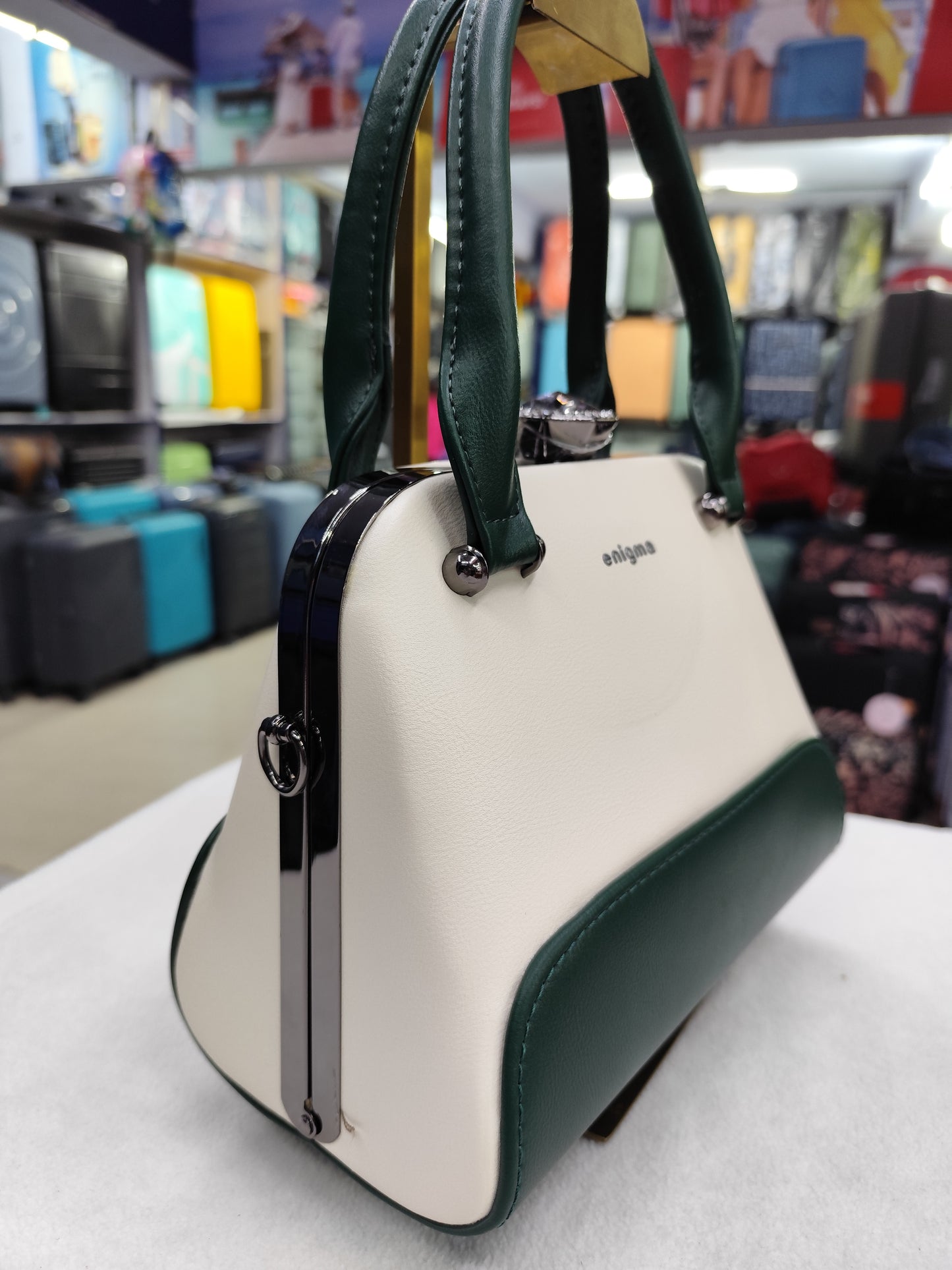 Hand Purse E2521