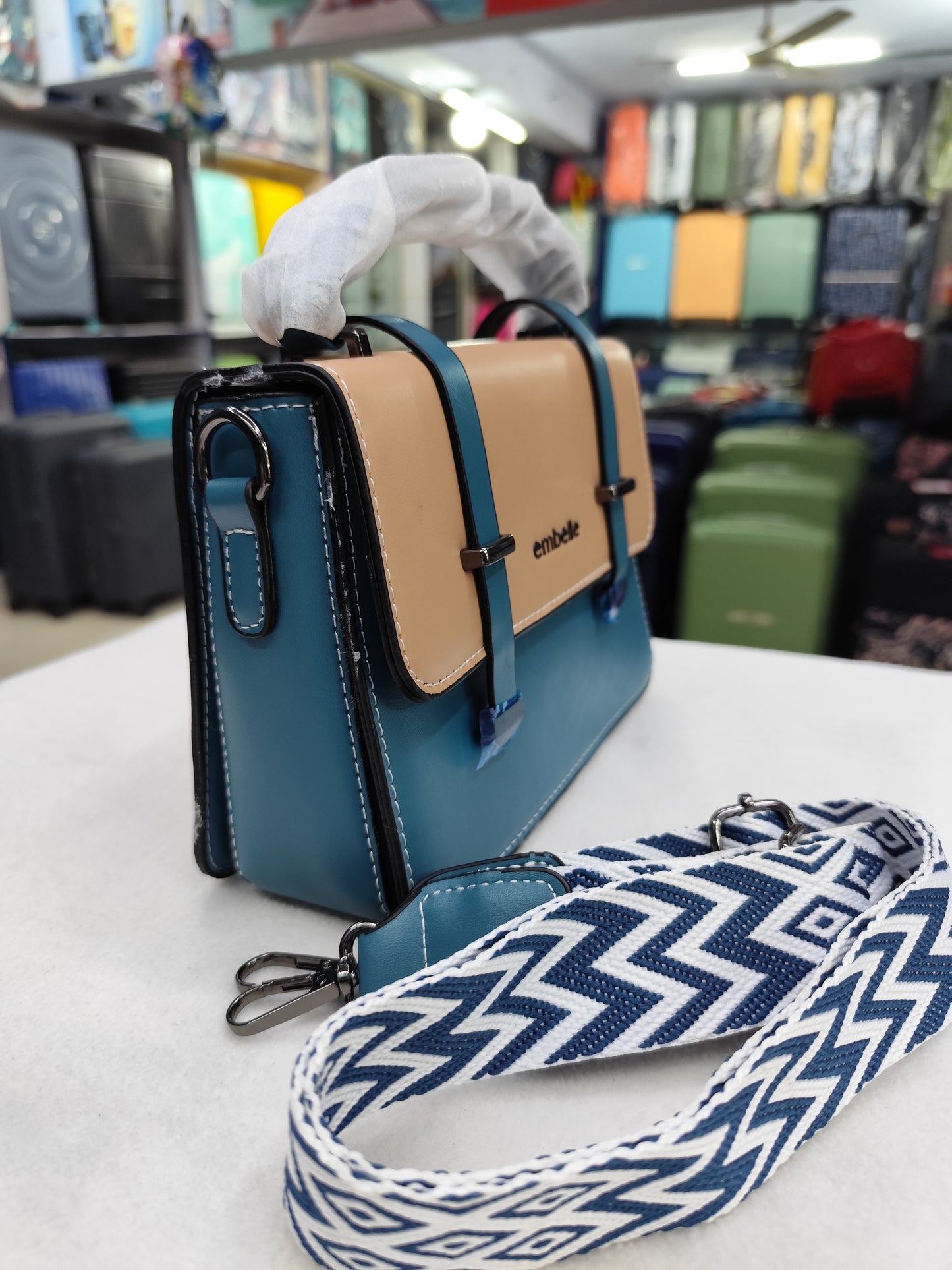 Hand Purse EMB 2528