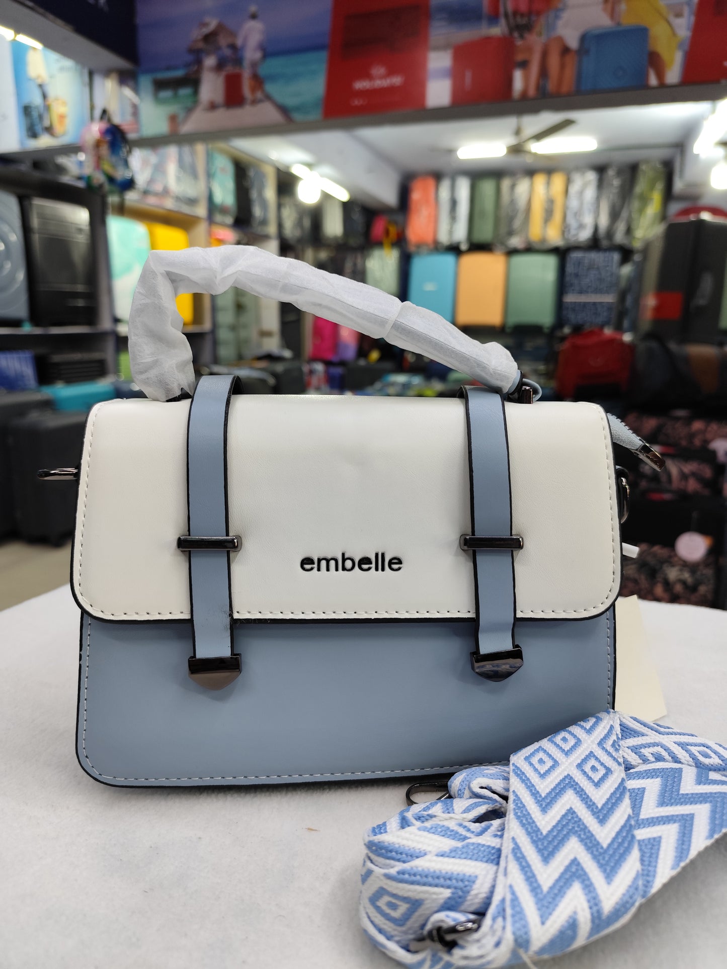 Hand Purse EMB 2528
