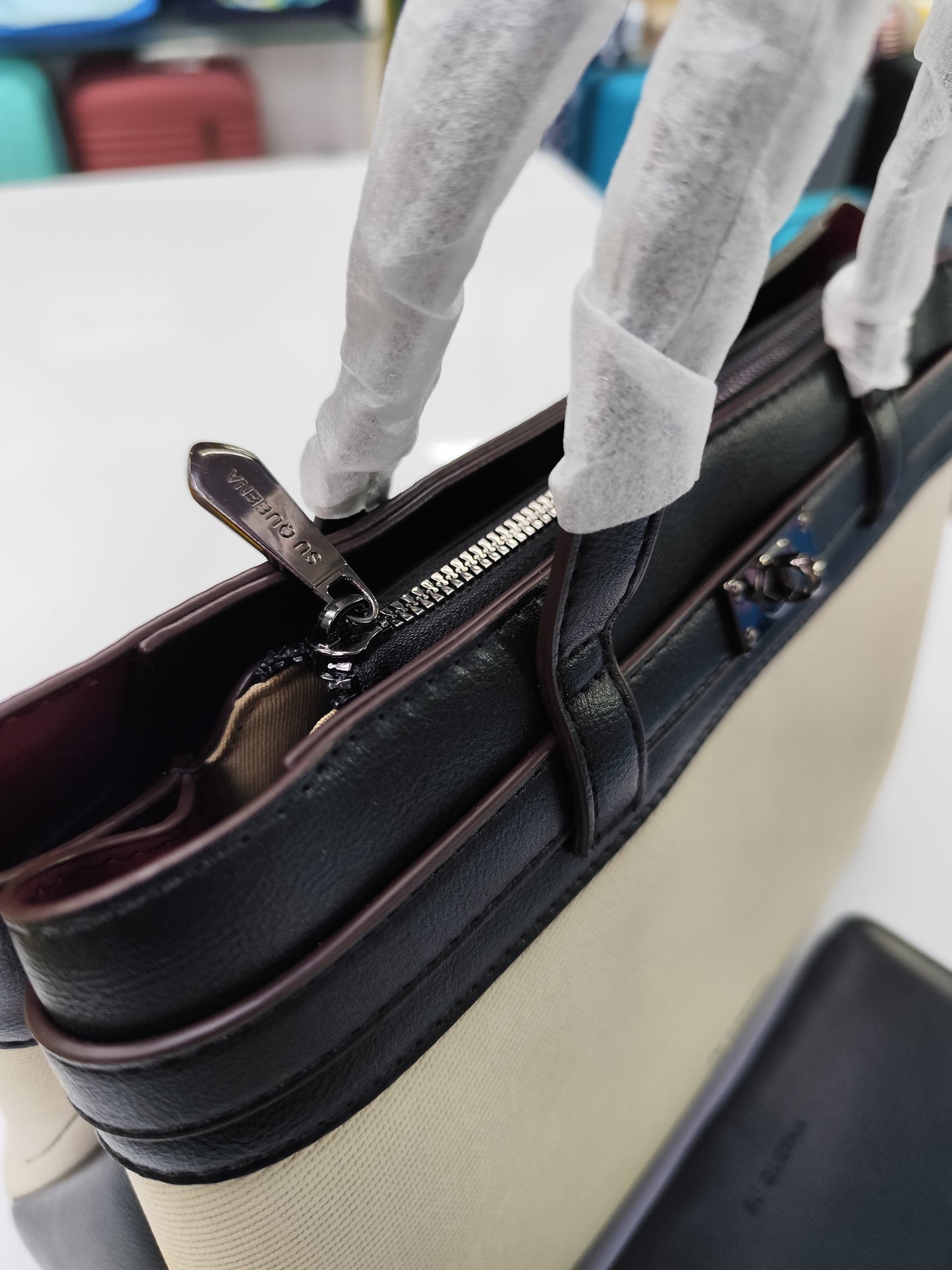 Women's Handbag with Premium Wallet