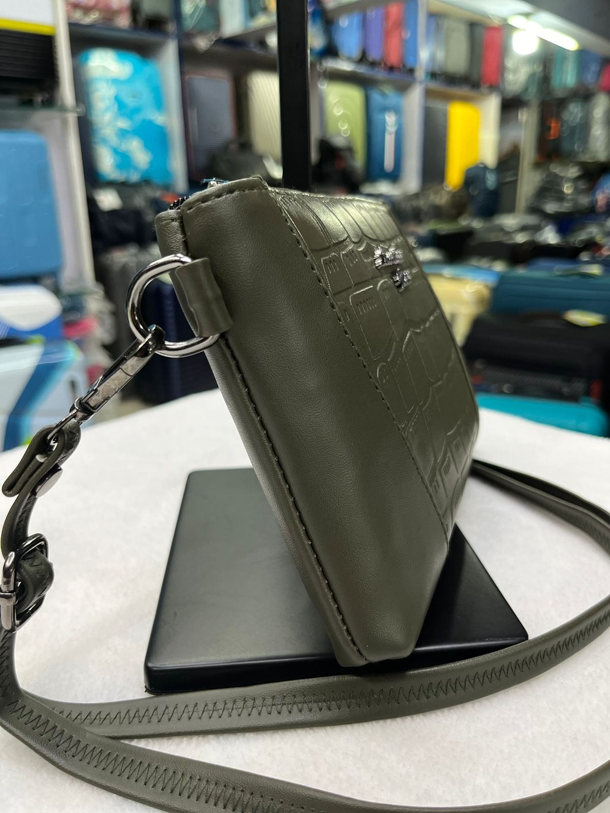 Sling Bag 051